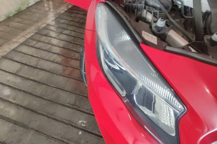 Used Mercedes-Benz GLA 2016 GLA 200 Sport Edition Right Front Headlight