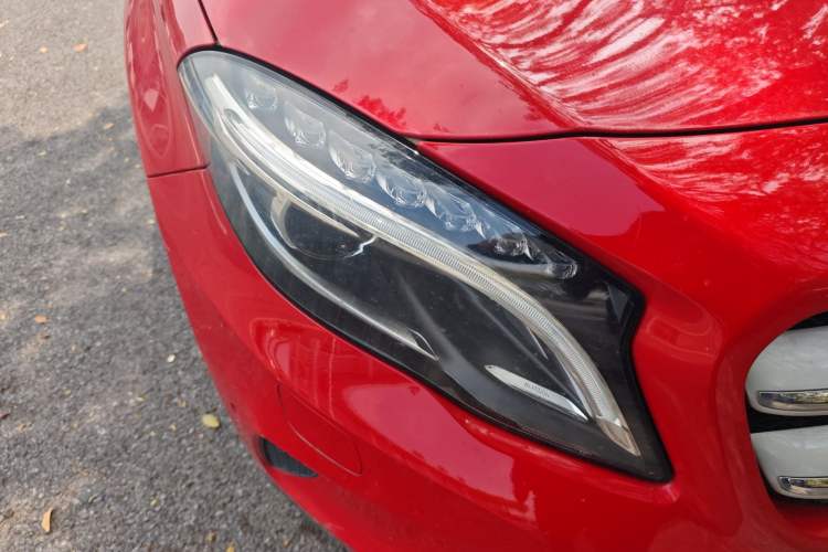 Used Mercedes-Benz GLA 2016 GLA 200 Fashion Model Right Front Headlight