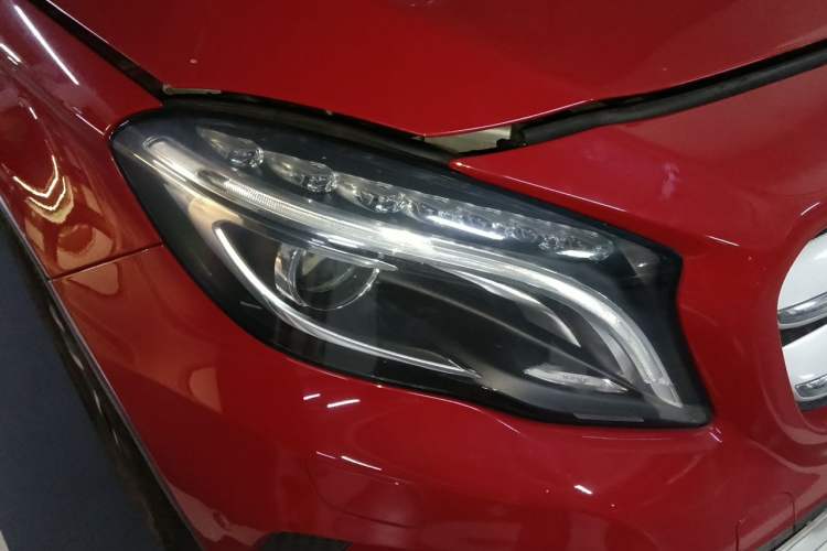 Used Mercedes-Benz GLA 2016 GLA 220 4MATIC Fashion Edition Right Front Headlight