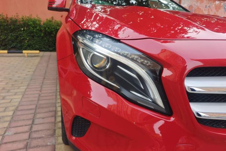 Used Mercedes-Benz GLA 2016 GLA 200 Fashion Model Right Front Headlight
