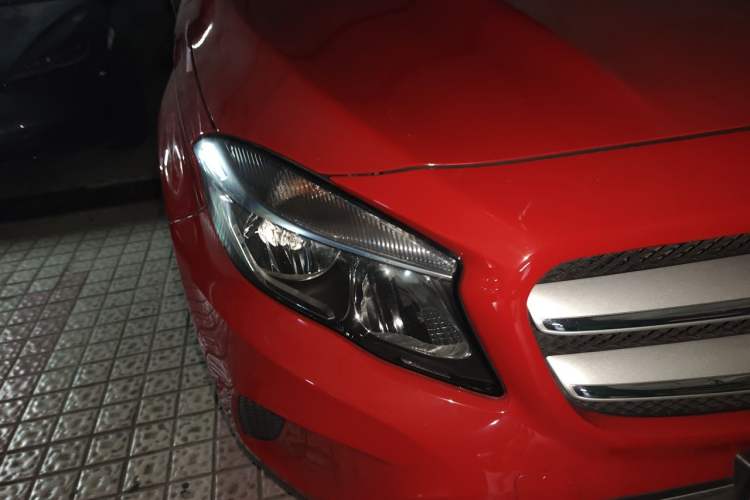 Used Mercedes-Benz GLA 2016 GLA 200 Sport Edition Right Front Headlight