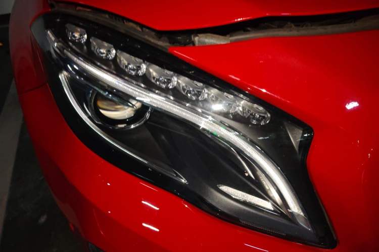 Used Mercedes-Benz GLA 2016 GLA 200 Fashion Model Right Front Headlight
