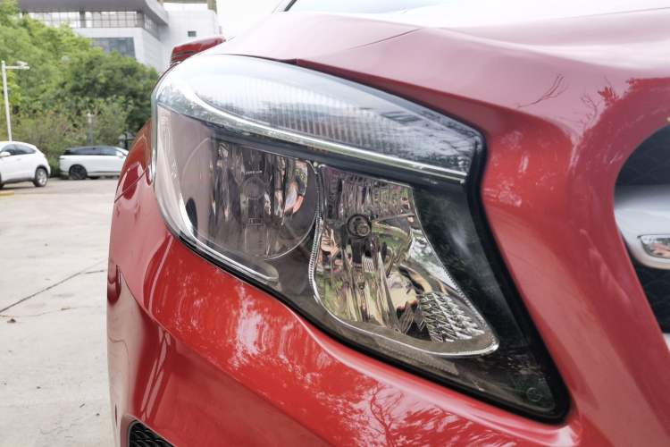 Used Mercedes-Benz GLA 2016 GLA 200 Sport Edition Right Front Headlight
