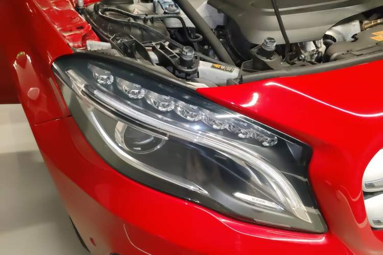 Used Mercedes-Benz GLA 2016 GLA 220 4MATIC Fashion Edition Right Front Headlight