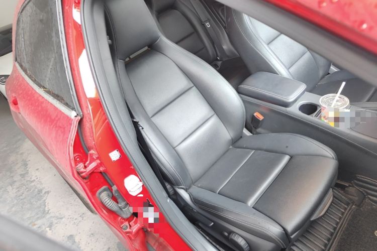Used Mercedes-Benz GLA 2016 GLA 220 4MATIC Fashion Edition Right Front Seat