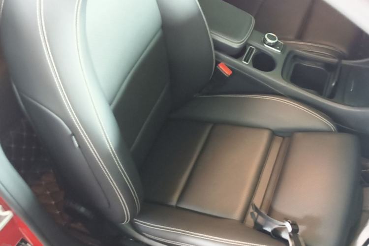 Used Mercedes-Benz GLA 2016 GLA 200 Fashion Model Right Front Seat