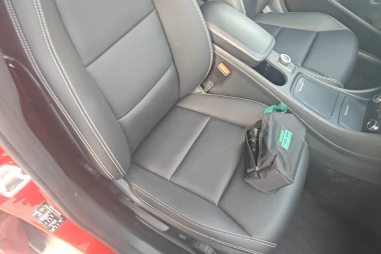 Used Mercedes-Benz GLA 2016 GLA 200 Sport Edition Right Front Seat