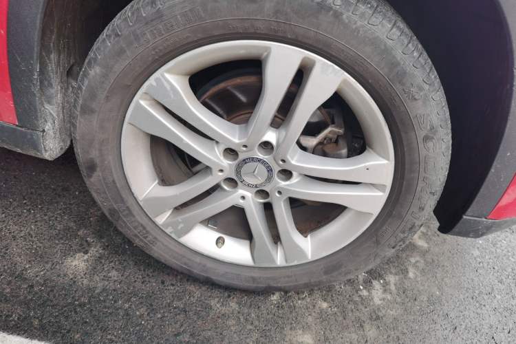 Used Mercedes-Benz GLA 2016 GLA 200 Sport Edition Right Front Wheel Hub
