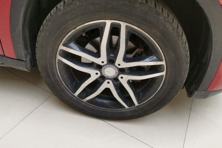 Used Mercedes-Benz GLA 2016 GLA 200 Fashion Model Right Front Wheel Hub