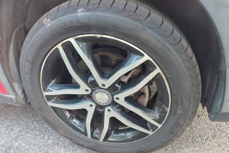 Used Mercedes-Benz GLA 2016 GLA 200 Fashion Model Right Front Wheel Hub