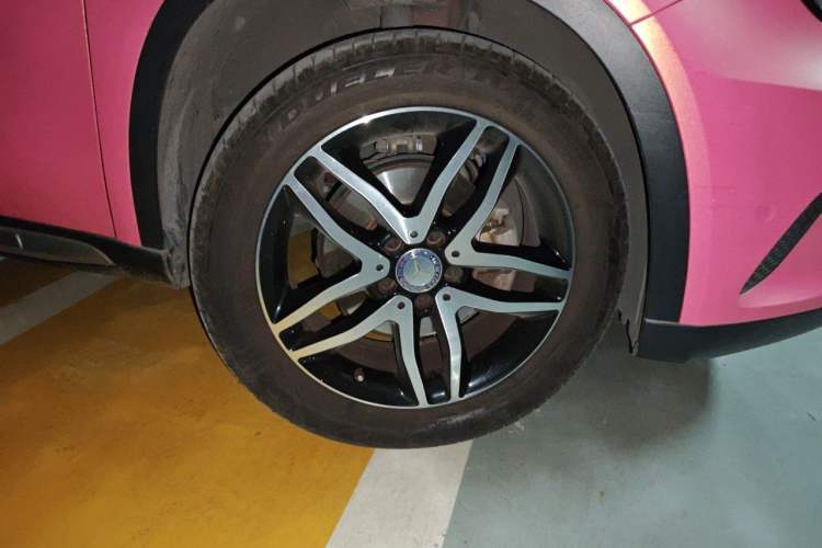Used Mercedes-Benz GLA 2016 GLA 200 Fashion Model Right Front Wheel Hub