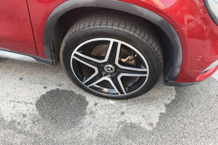 Used Mercedes-Benz GLA 2016 GLA 200 Fashion Model Right Front Wheel Hub