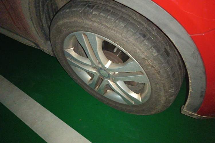 Used Mercedes-Benz GLA 2016 GLA 200 Sport Edition Right Front Wheel Hub