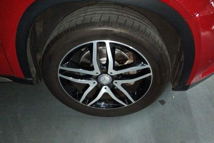 Used Mercedes-Benz GLA 2016 GLA 200 Fashion Model Right Front Wheel Hub