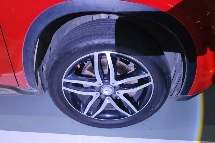 Used Mercedes-Benz GLA 2016 GLA 220 4MATIC Fashion Edition Right Front Wheel Hub