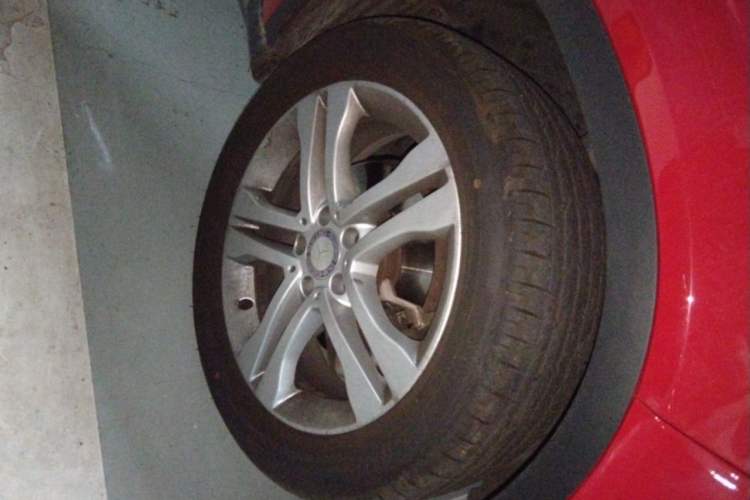 Used Mercedes-Benz GLA 2016 GLA 200 Sport Edition Right Front Wheel Hub