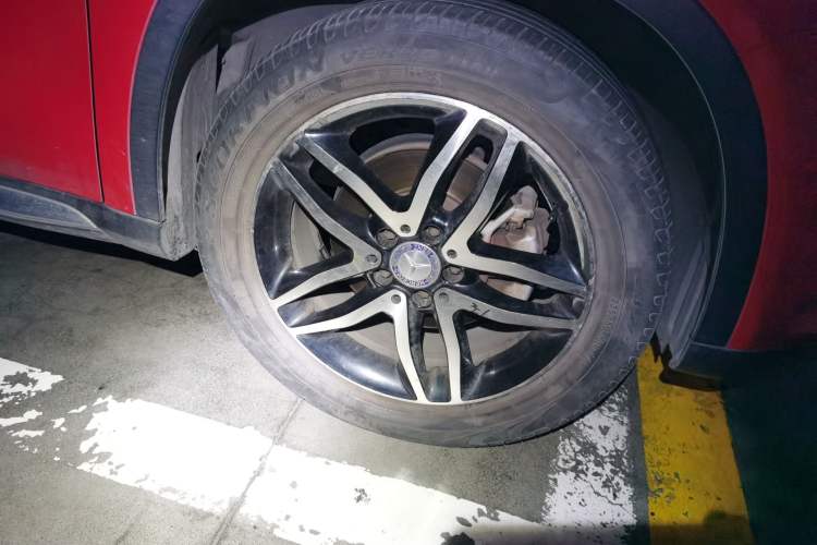 Used Mercedes-Benz GLA 2016 GLA 200 Fashion Model Right Front Wheel Hub