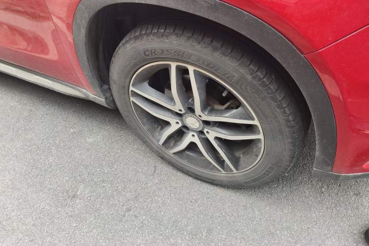 Used Mercedes-Benz GLA 2016 GLA 220 4MATIC Fashion Edition Right Front Wheel Hub