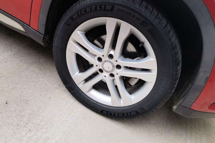 Used Mercedes-Benz GLA 2016 GLA 200 Sport Edition Right Front Wheel Hub
