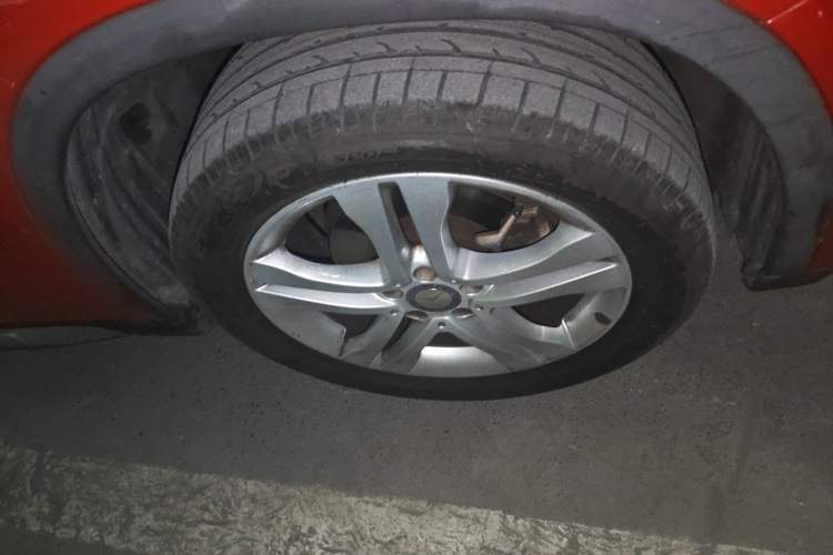 Used Mercedes-Benz GLA 2016 GLA 200 Sport Edition Right Front Wheel Hub