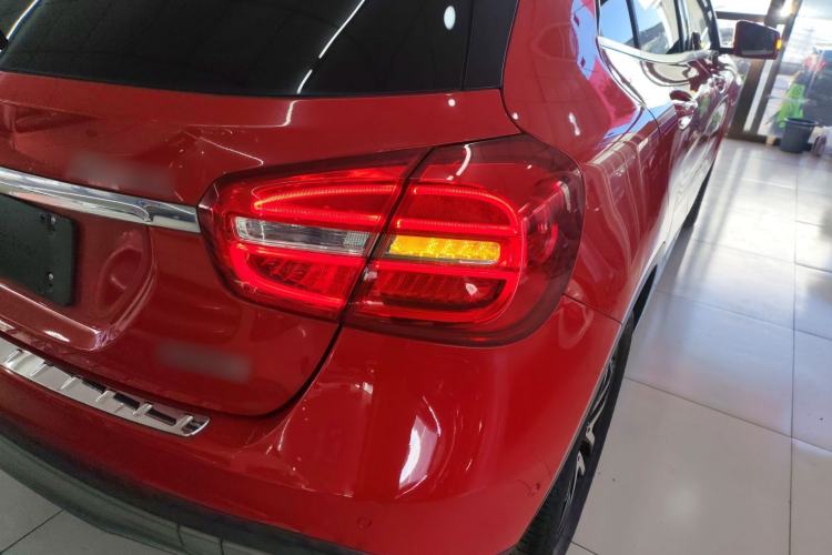 Used Mercedes-Benz GLA 2016 GLA 220 4MATIC Fashion Edition Right Rear Taillight