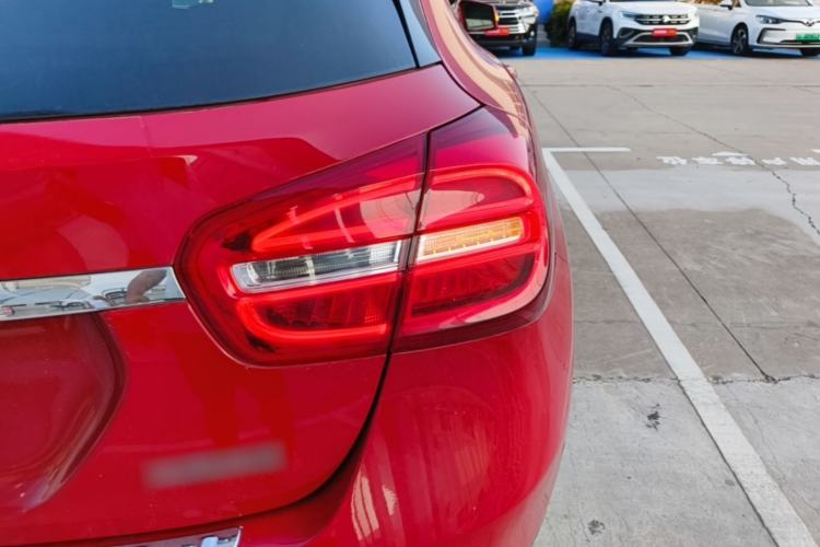 Used Mercedes-Benz GLA 2016 GLA 200 Fashion Model Right Rear Taillight