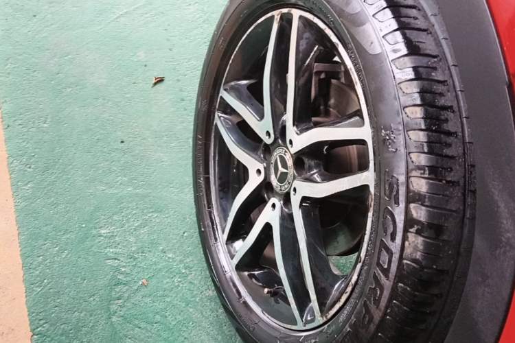 Used Mercedes-Benz GLA 2016 GLA 200 Fashion Model Right Rear Wheel Hub