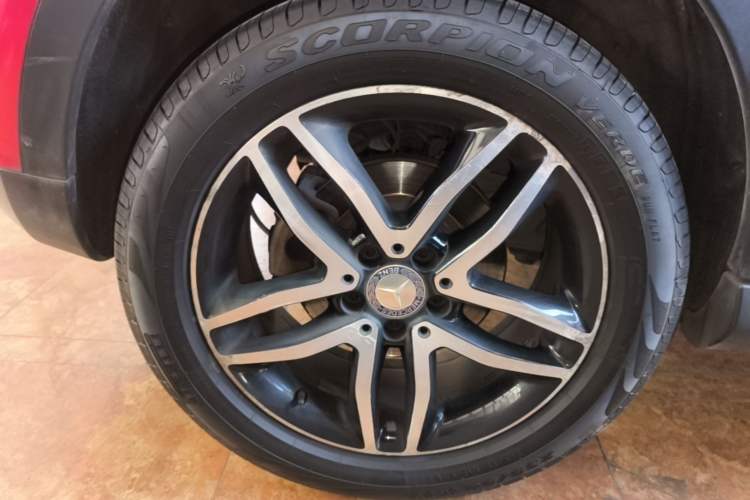 Used Mercedes-Benz GLA 2016 GLA 220 4MATIC Fashion Edition Right Rear Wheel Hub