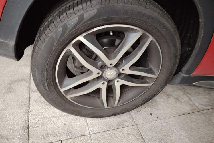Used Mercedes-Benz GLA 2016 GLA 220 4MATIC Fashion Edition Right Rear Wheel Hub