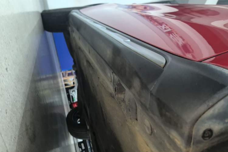 Used Mercedes-Benz GLA 2016 GLA 200 Fashion Model Right Side Sill