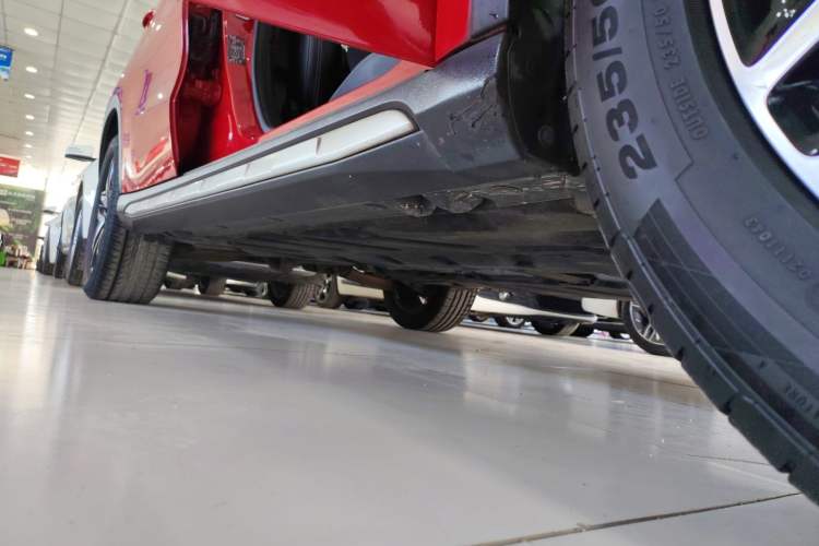 Used Mercedes-Benz GLA 2016 GLA 220 4MATIC Fashion Edition Right Side Sill