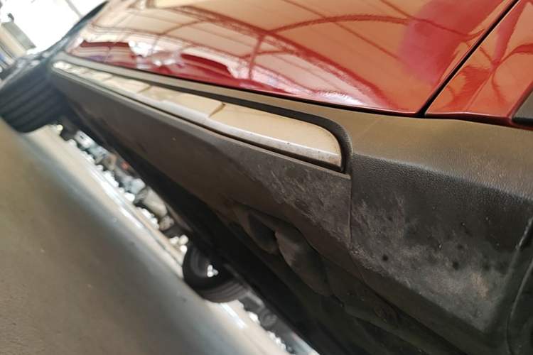 Used Mercedes-Benz GLA 2016 GLA 200 Fashion Model Right Side Sill