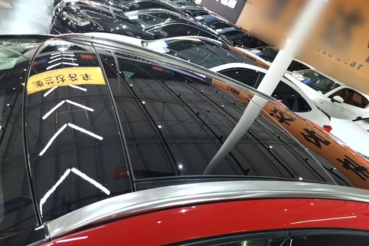 Used Mercedes-Benz GLA 2016 GLA 200 Fashion Model Roof