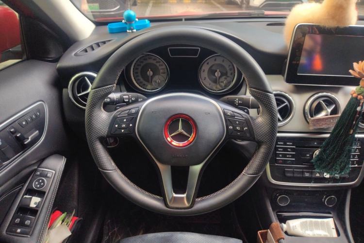 Used Mercedes-Benz GLA 2016 GLA 200 Sport Edition Steering Wheel