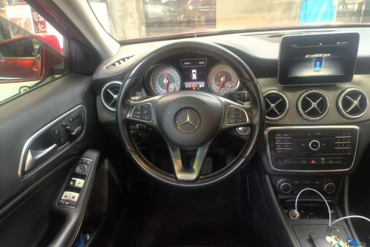 Used Mercedes-Benz GLA 2016 GLA 200 Sport Edition Steering Wheel
