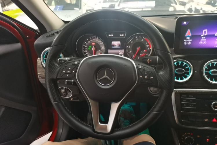 Used Mercedes-Benz GLA 2016 GLA 200 Fashion Model Steering Wheel
