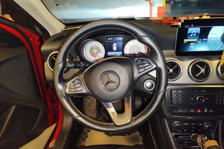 Used Mercedes-Benz GLA 2016 GLA 200 Fashion Model Steering Wheel