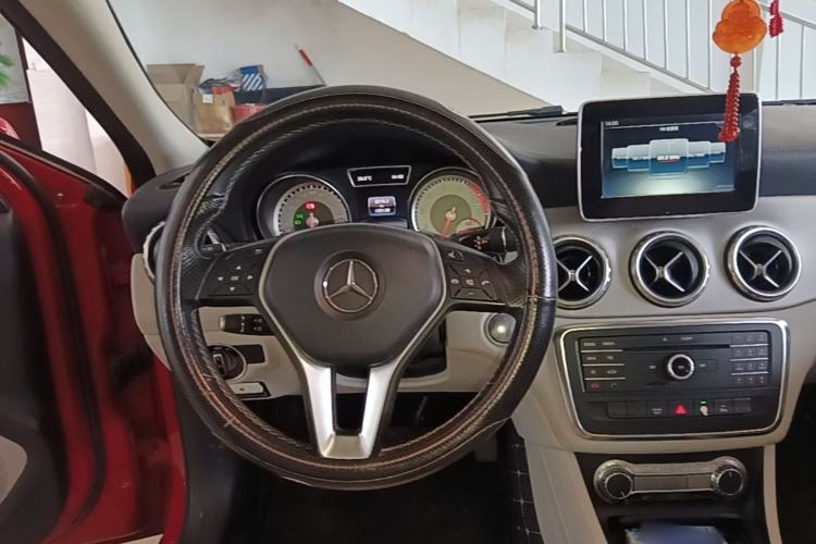 Used Mercedes-Benz GLA 2016 GLA 200 Fashion Model Steering Wheel