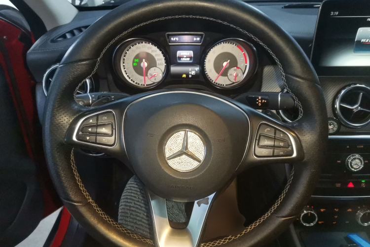 Used Mercedes-Benz GLA 2016 GLA 200 Fashion Model Steering Wheel