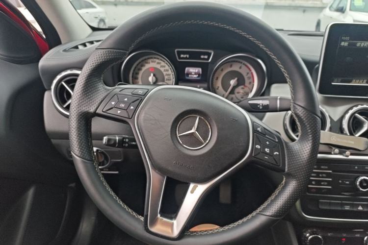 Used Mercedes-Benz GLA 2016 GLA 200 Fashion Model Steering Wheel