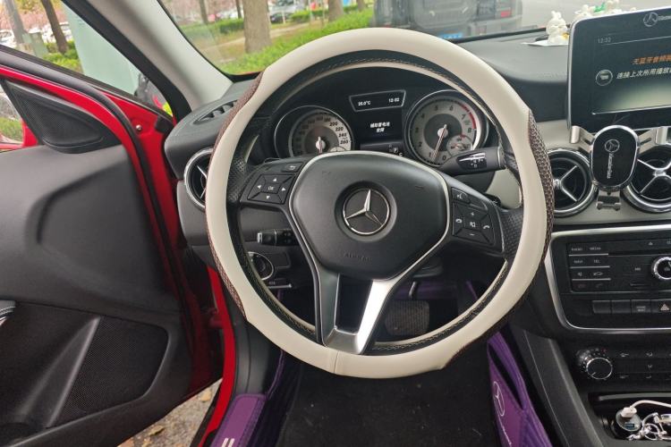 Used Mercedes-Benz GLA 2016 GLA 200 Fashion Model Steering Wheel