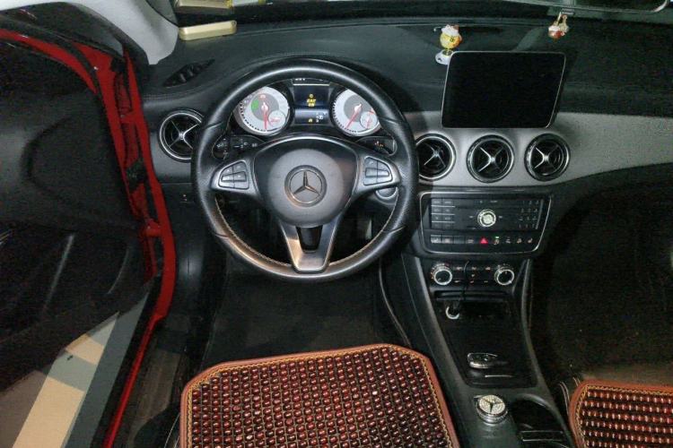 Used Mercedes-Benz GLA 2016 GLA 220 4MATIC Fashion Edition Steering Wheel