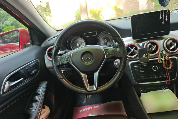 Used Mercedes-Benz GLA 2016 GLA 200 Fashion Model Steering Wheel