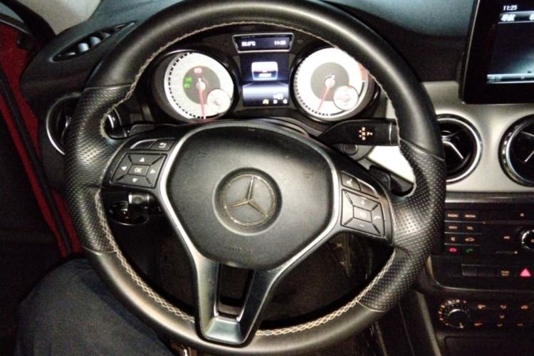 Used Mercedes-Benz GLA 2016 GLA 200 Sport Edition Steering Wheel
