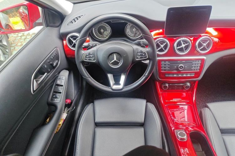 Used Mercedes-Benz GLA 2016 GLA 200 Fashion Model Steering Wheel