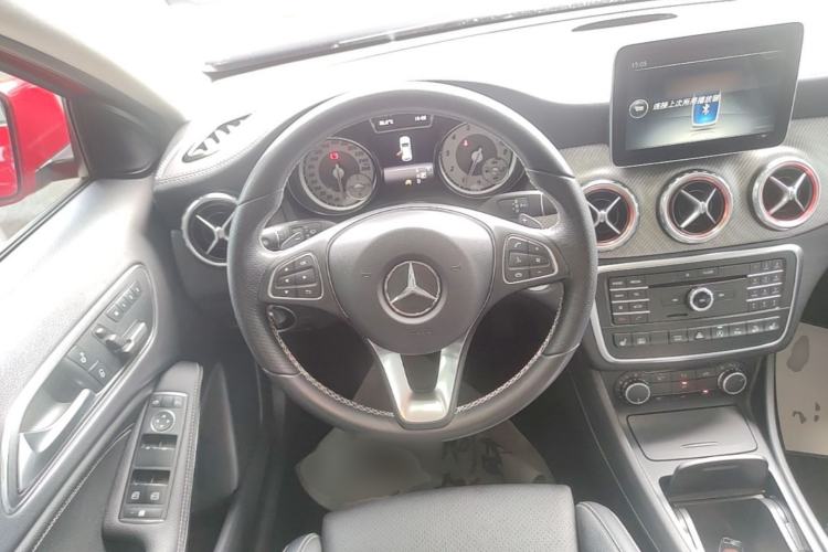 Used Mercedes-Benz GLA 2016 GLA 220 4MATIC Fashion Edition Steering Wheel
