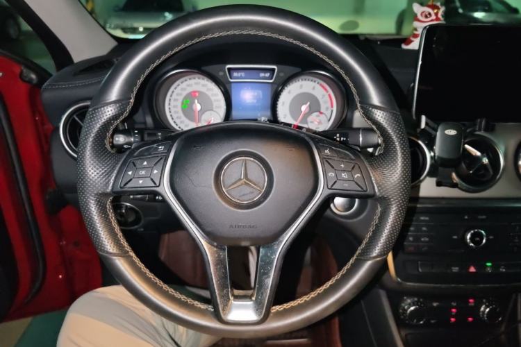 Used Mercedes-Benz GLA 2016 GLA 200 Fashion Model Steering Wheel