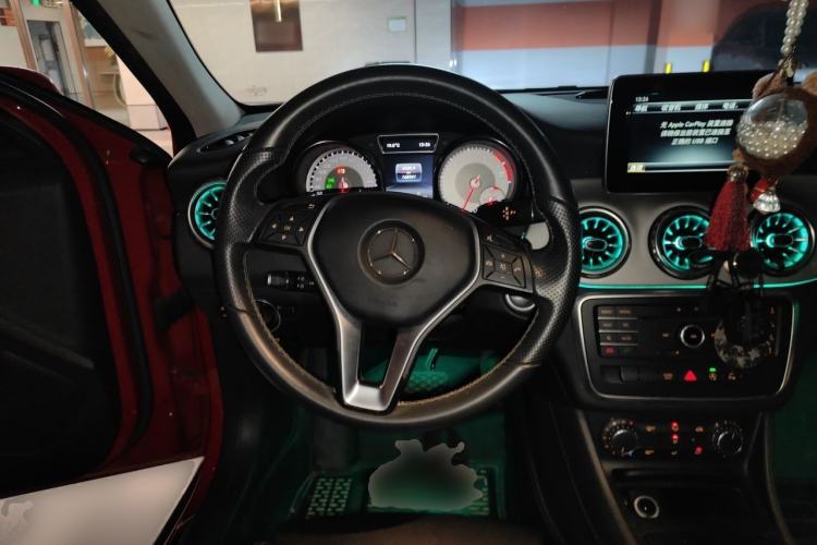 Used Mercedes-Benz GLA 2016 GLA 200 Sport Edition Steering Wheel