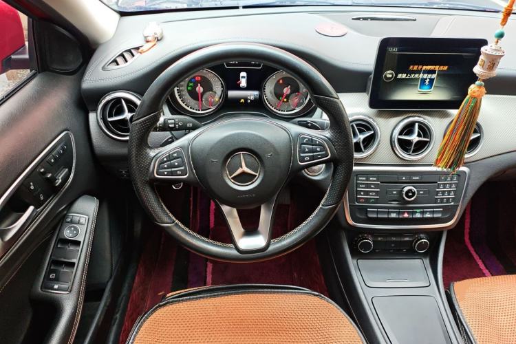 Used Mercedes-Benz GLA 2016 GLA 200 Fashion Model Steering Wheel