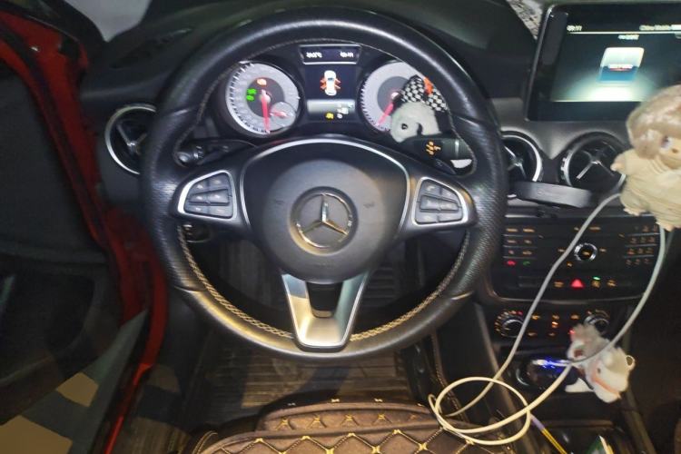 Used Mercedes-Benz GLA 2016 GLA 200 Sport Edition Steering Wheel